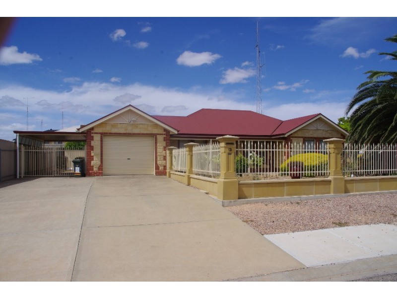 13 Lyndon Avenue, Moonta Bay SA 5558