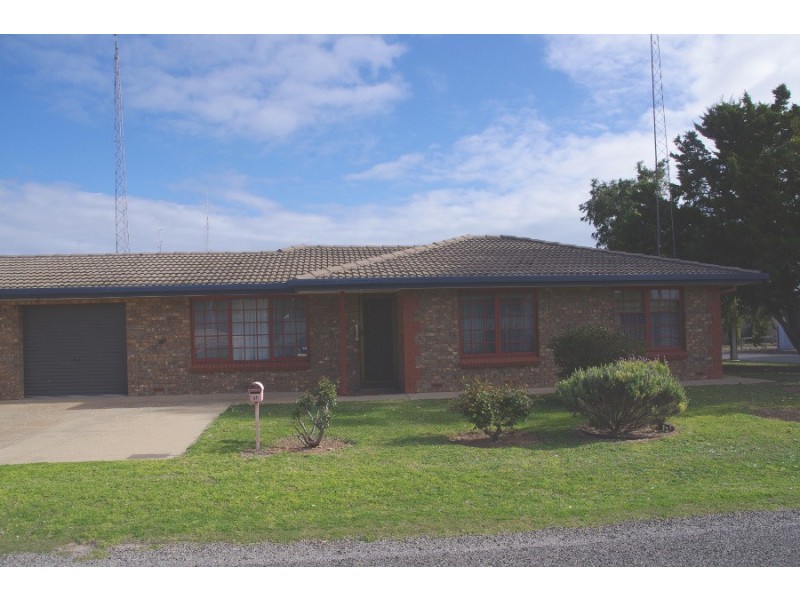 8b Percy Street, Moonta Bay SA 5558