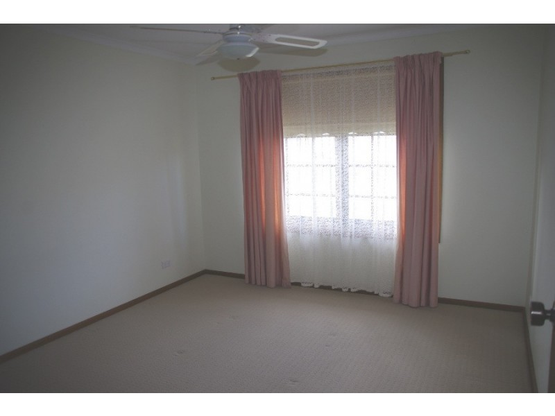 8b Percy Street, Moonta Bay SA 5558