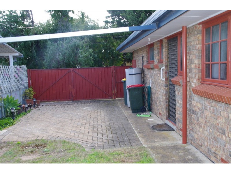 8b Percy Street, Moonta Bay SA 5558