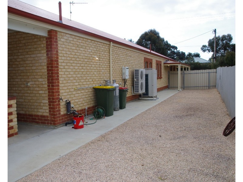 62  Kadina Road, Moonta SA 5558