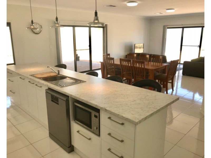 6 Freeman Court, Moonta Bay SA 5558