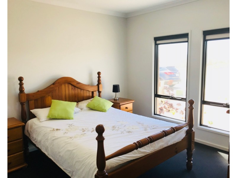 6 Freeman Court, Moonta Bay SA 5558