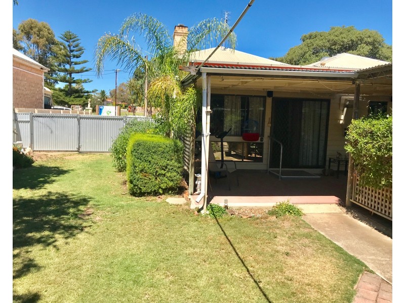 62 George Street, Moonta SA 5558