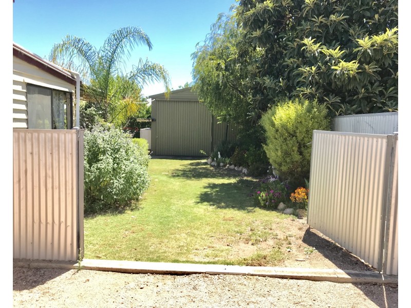 62 George Street, Moonta SA 5558