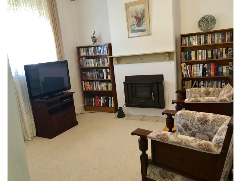 74 George Street, Moonta SA 5558