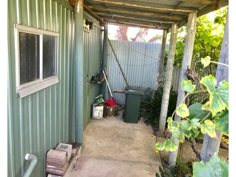 74 George Street, Moonta SA 5558