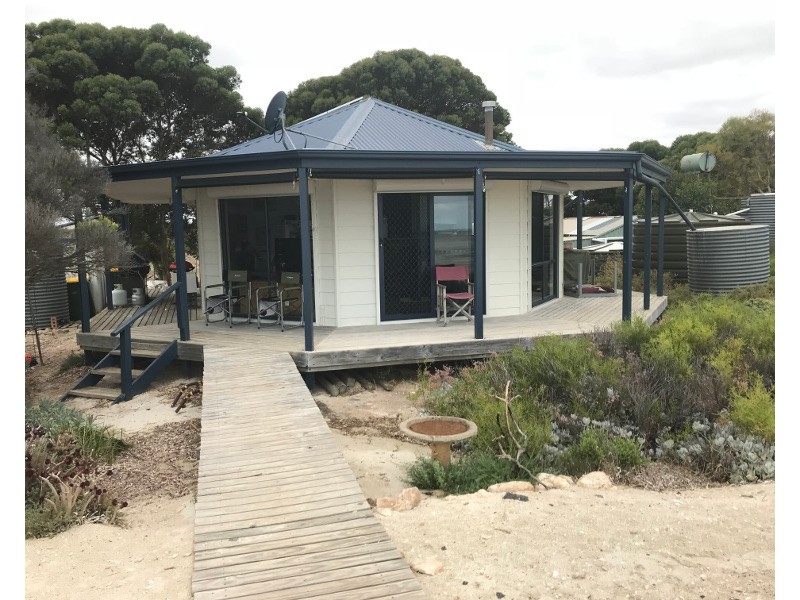 24 Chinaman Wells Road, Chinaman Wells SA 5573