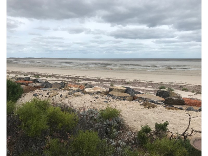 24 Chinaman Wells Road, Chinaman Wells SA 5573