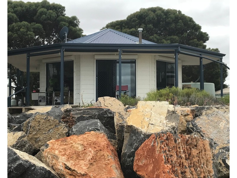 24 Chinaman Wells Road, Chinaman Wells SA 5573