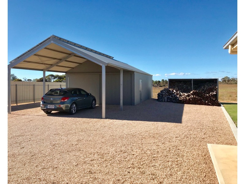 60 Kadina Road, Moonta SA 5558