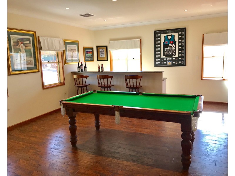 60 Kadina Road, Moonta SA 5558