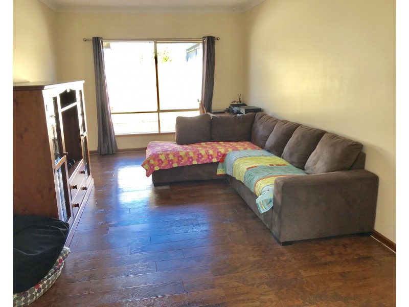 60 Kadina Road, Moonta SA 5558