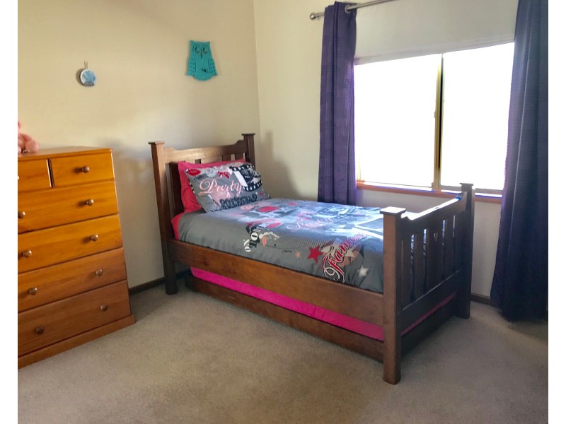 60 Kadina Road, Moonta SA 5558