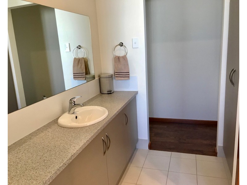 60 Kadina Road, Moonta SA 5558