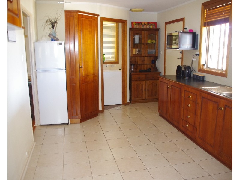 39 Haylock Road, Moonta Bay SA 5558