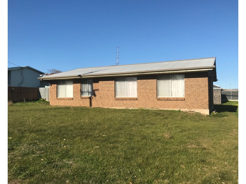 34 Trelawney Street, Moonta Bay SA 5558