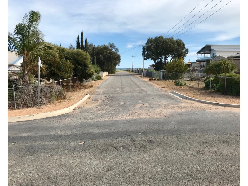 34 Trelawney Street, Moonta Bay SA 5558
