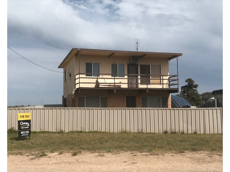 12 Uffindell Street, Port Hughes SA 5558