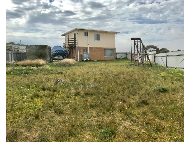 12 Uffindell Street, Port Hughes SA 5558