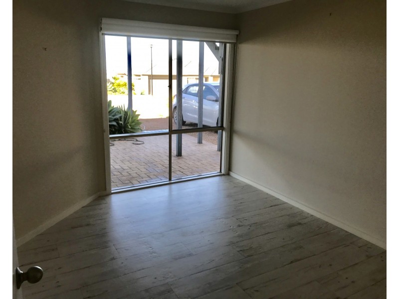 27 Islesworth Street, Wallaroo SA 5556