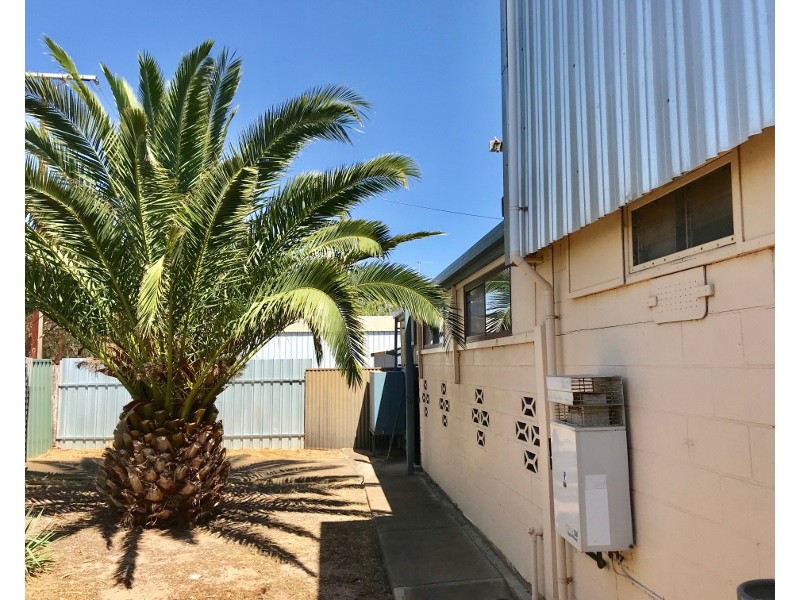33 Randolph Street, Port Hughes SA 5558