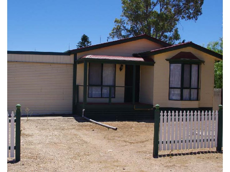 16 Matta Road, Wallaroo SA 5556