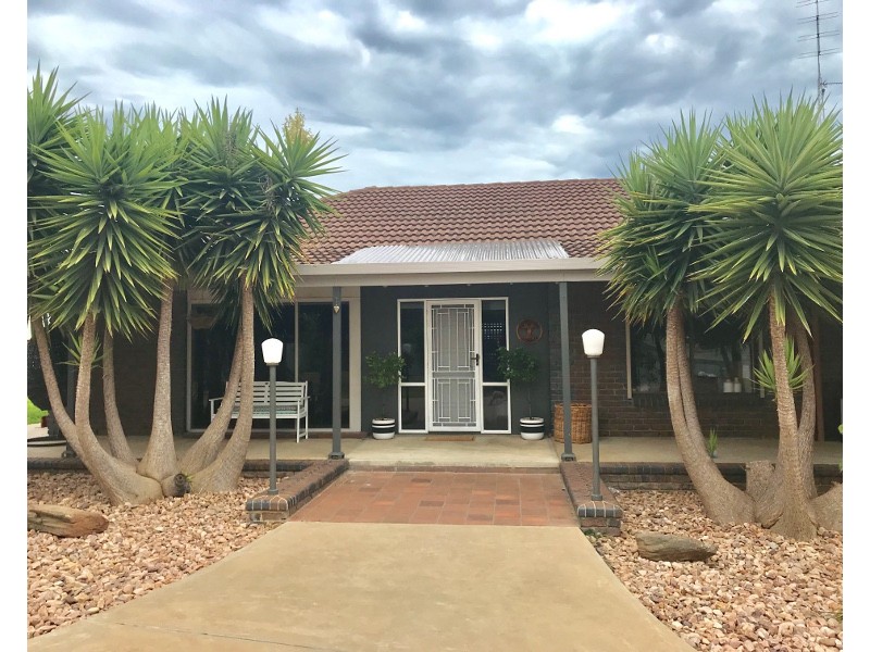 4 Learmond Court, Moonta Bay SA 5558