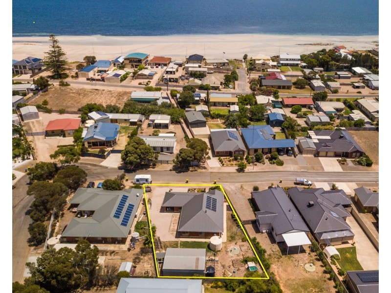 34 Moontana Avenue, Moonta Bay SA 5558