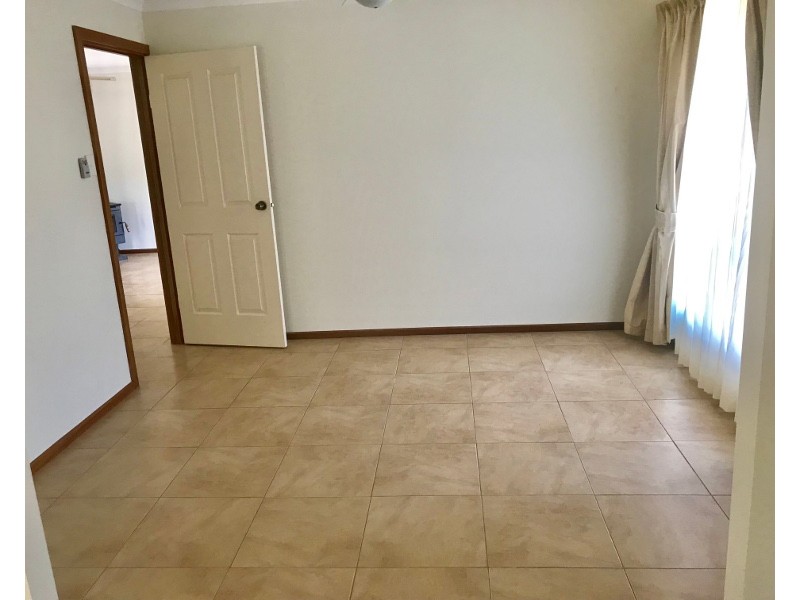 34 Moontana Avenue, Moonta Bay SA 5558