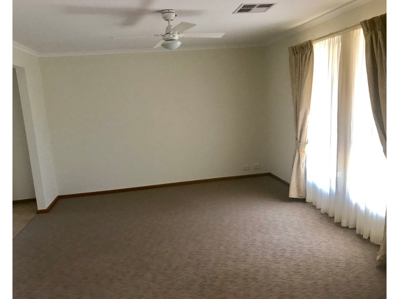 34 Moontana Avenue, Moonta Bay SA 5558