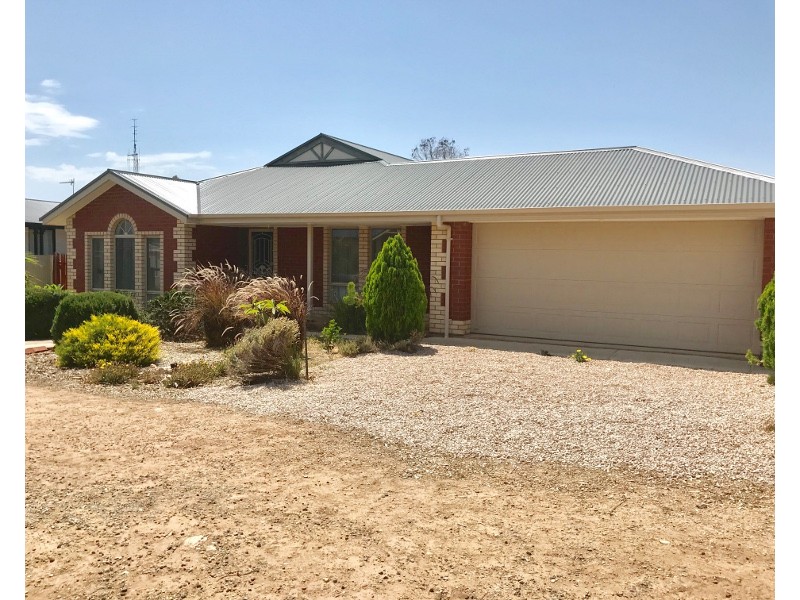 34 Moontana Avenue, Moonta Bay SA 5558