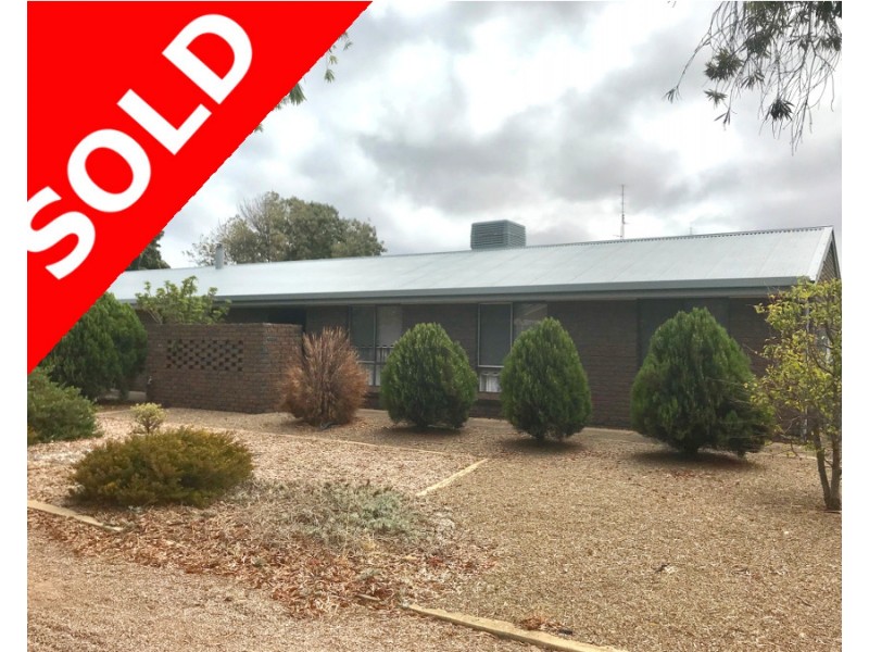 1 Nankivell Street, Moonta Bay SA 5558