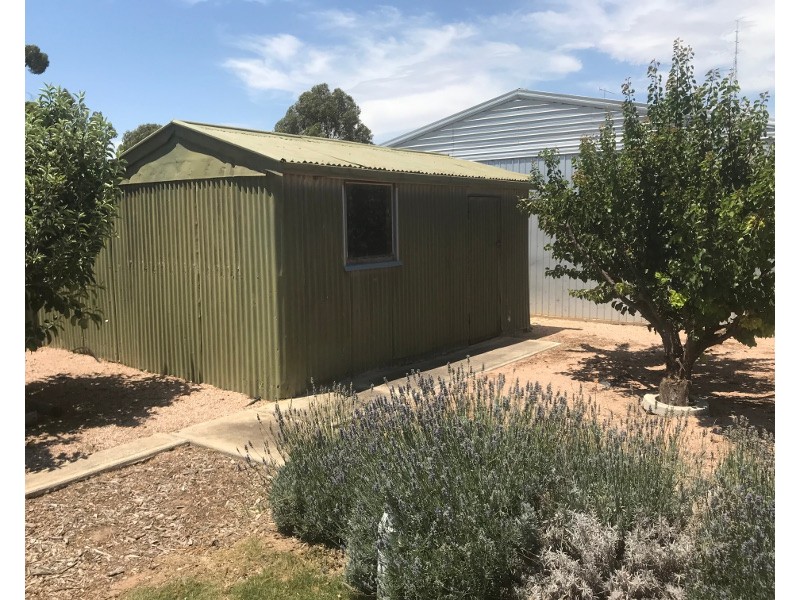 1 Nankivell Street, Moonta Bay SA 5558