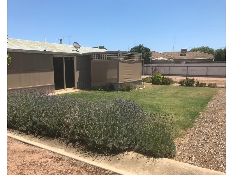 1 Nankivell Street, Moonta Bay SA 5558