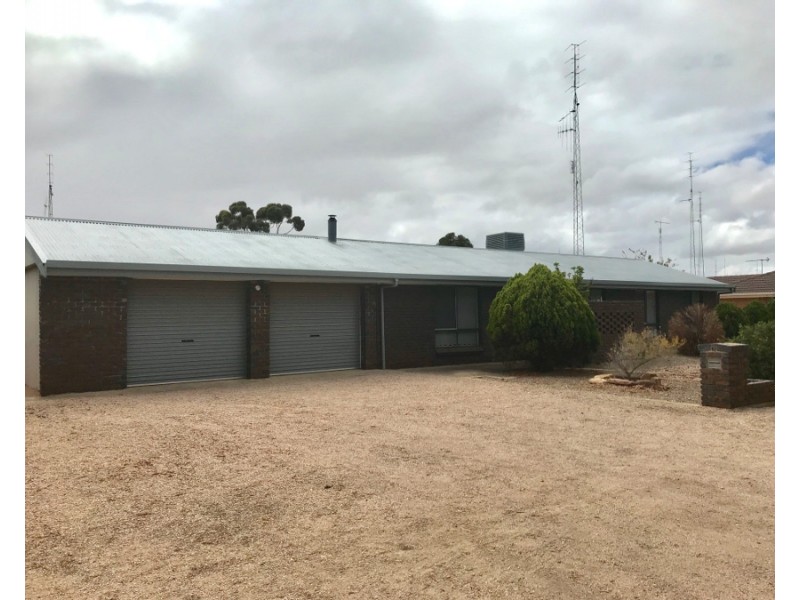 1 Nankivell Street, Moonta Bay SA 5558