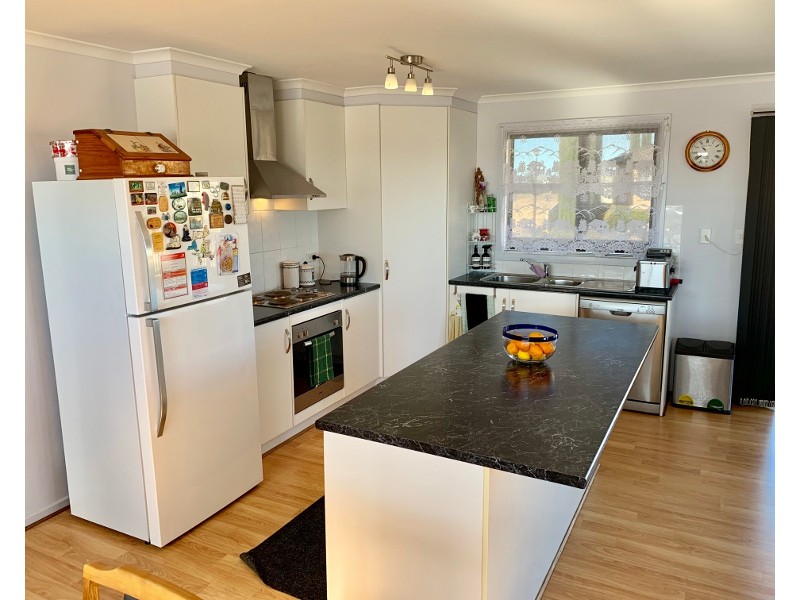 6 Hosking Place, Port Hughes SA 5558