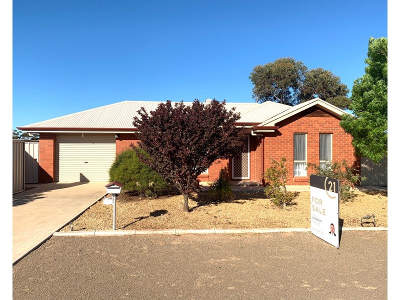 3 Shorter Street, Moonta Bay SA 5558