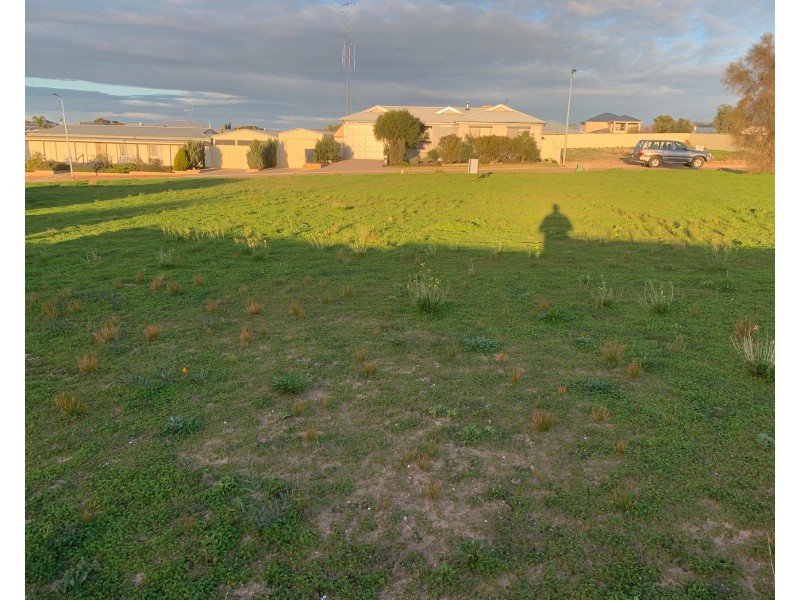 4 Dimond Road, Moonta Bay SA 5558
