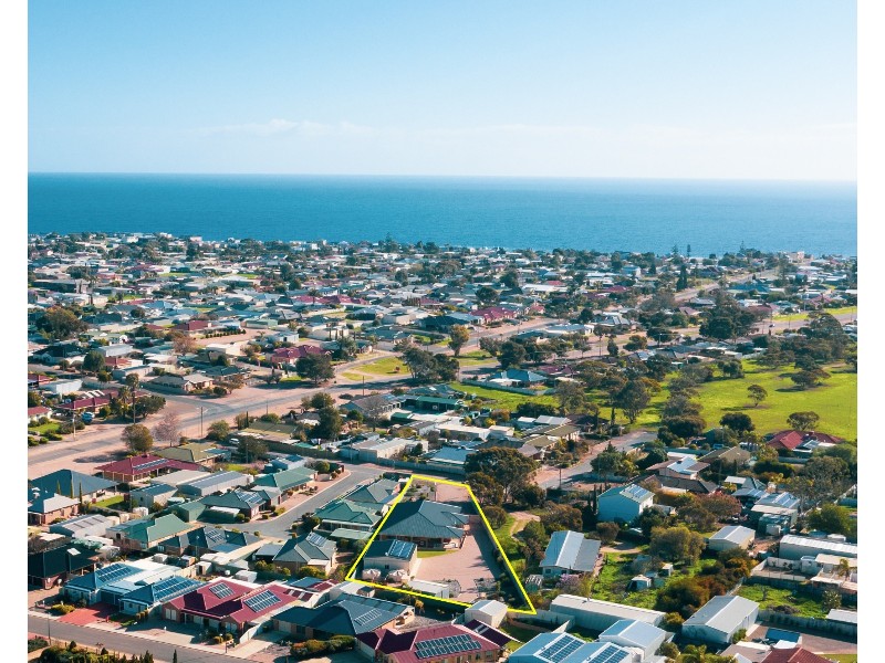 6  Connor Road, Moonta Bay SA 5558