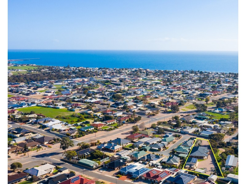 6  Connor Road, Moonta Bay SA 5558