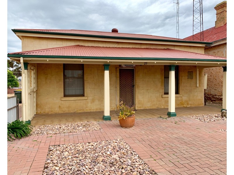 25 Caroline Street, Moonta SA 5558