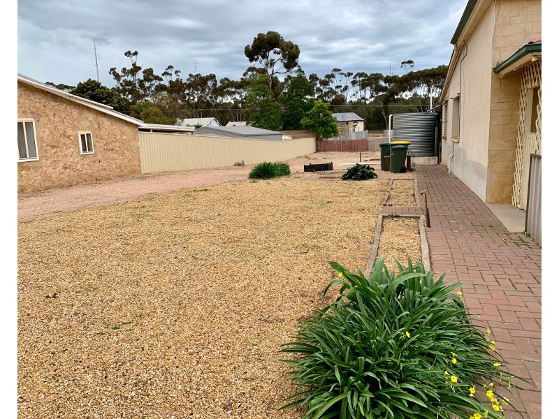 25 Caroline Street, Moonta SA 5558