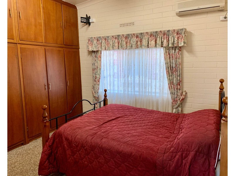 25 Caroline Street, Moonta SA 5558