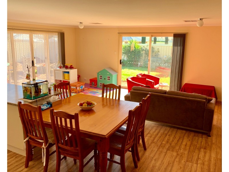 8 Gill Street, Moonta Bay SA 5558