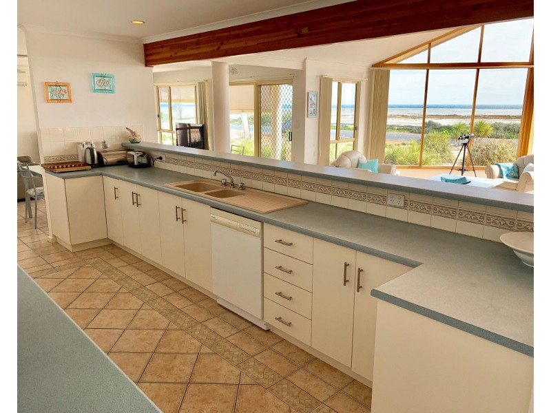 36 Marine Parade, Moonta Bay SA 5558