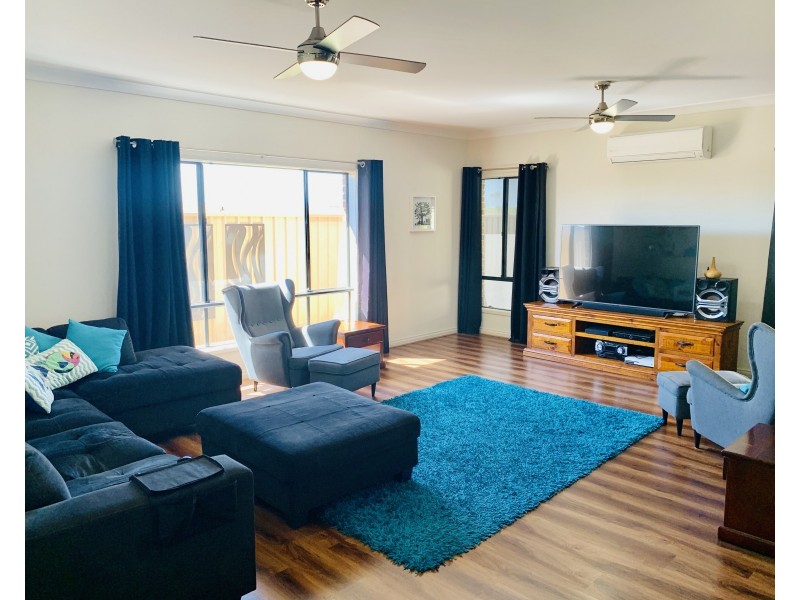 4 Gill Street, Moonta Bay SA 5558