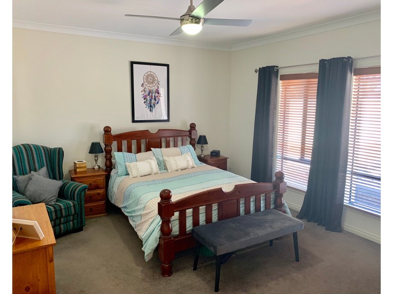 4 Gill Street, Moonta Bay SA 5558