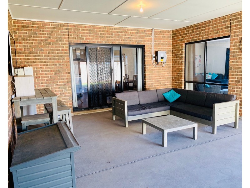 4 Gill Street, Moonta Bay SA 5558