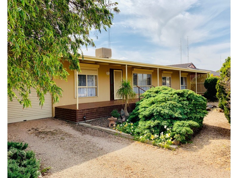 15 Nankivell Street, Moonta Bay SA 5558